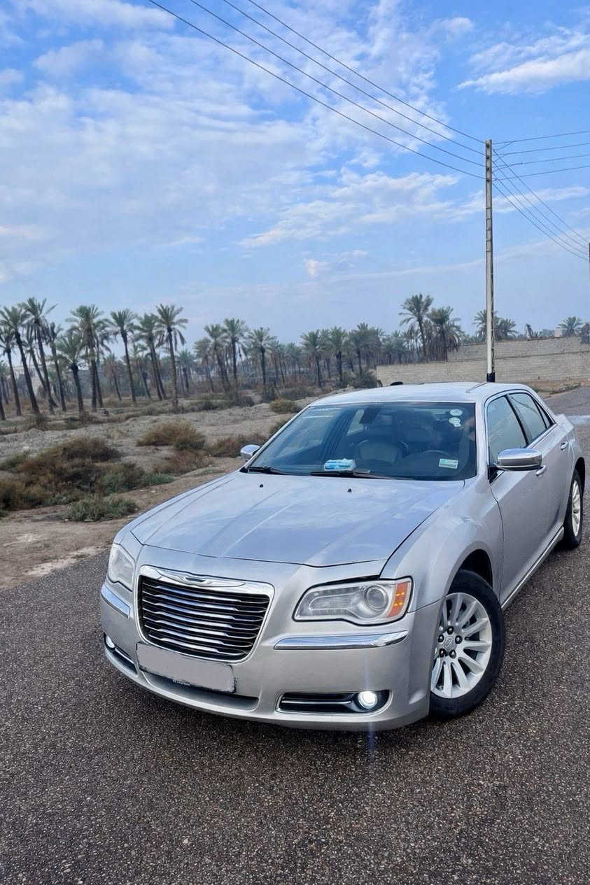 سلام عليكم اوبامه مديل 2014 مكينه 3600 بيه كصه ادوات متومه طبق الأصل سياره جاهزه معنه الكلمه كصه جنطه مكاني العماره سعره 60 وبيه مجال الاستفسار التصال على الرقم التالي ***********
