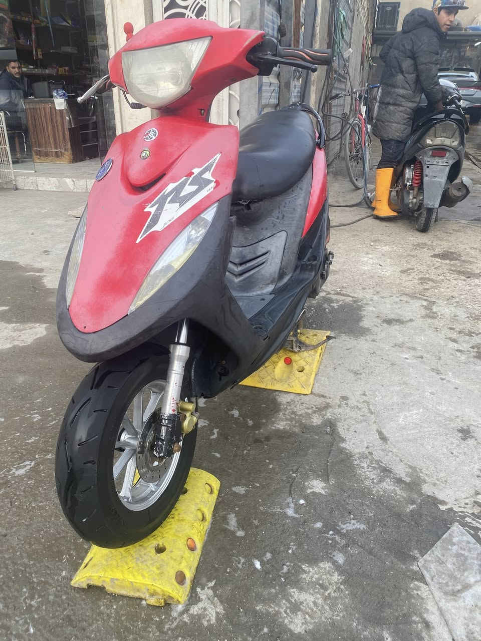 السلام عليكم ماكس عدله للبيع دراجه شلعه ومعدل نكره سلف بي وكت سلف بلادي دراجه خير من الله بيهه قاعده كوسوو وبكلايت اربعه وصالنصه ووياله وصدر وفج بريكات كهربايات كلهه شغاله السعر ٦٢٥بيهه مجال العنوان بغداد شهداء البياع رقم لهاتف ***********
