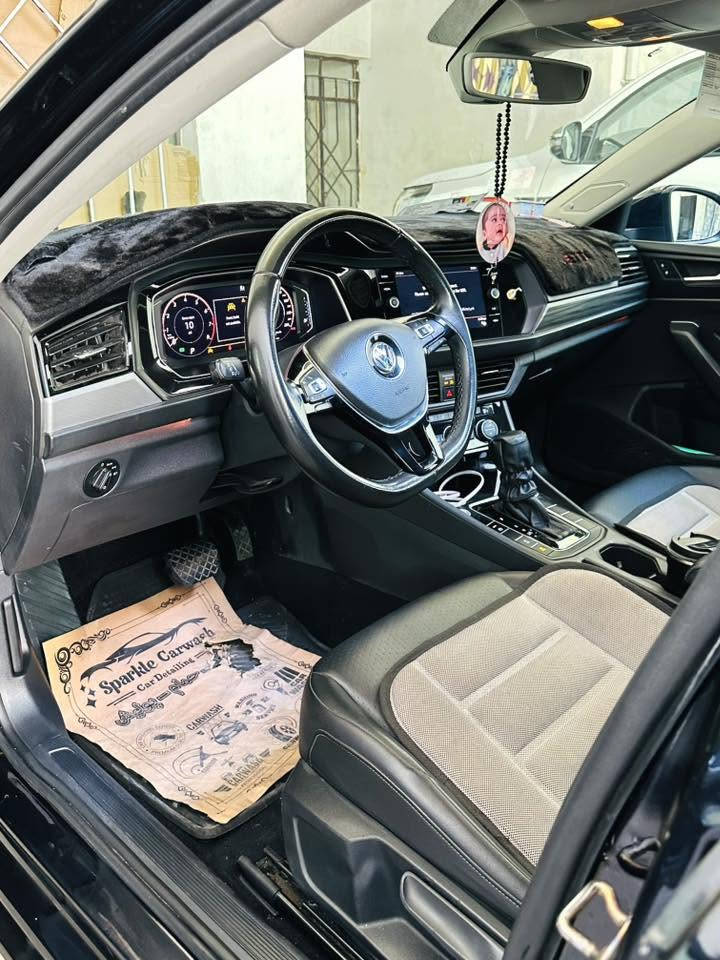 Jetta. 2019 SEL  بو فروشتن
كوشن هيته ر
سوكان هيته ر
ناو ليد ١٢ الوان
جوار مود ليخورين
رادار
 كامل كامل كه مالياتي بو كردوه جوار تايا سفرم بؤ ًبه ستاوه
خه تي جاده ي
مه كينه ١.٤ تؤربؤ
سياره نمونه له جواني له سه ر ده قي شه ريكه ماوه
ماوه ي رويشتنه كه ي ٨٦ مايل
بنجبه ت ده حمه كه ي ده ر كه و نيو جاملخ
ئيرباگ يه ك شاني ته قيه
 گؤرينه وه ش ده كه م به GLI
اكه ر موشته ريني نامه ي مه نيره سعره كي موسناب دانايه كه ميك مه حمه له شي تيايه
رقم موبايل WATS APP ***********
