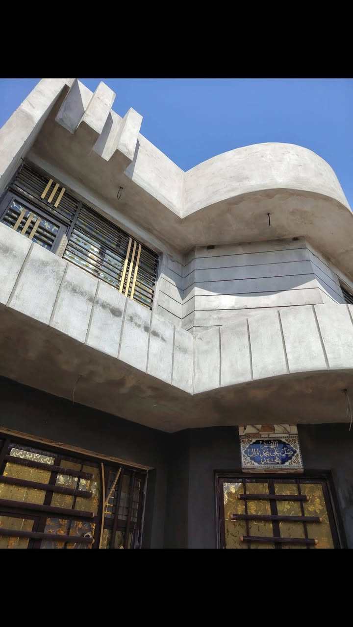 سلام عليكم من رخصت صاحب الكروب  خلفه بياض جص واجهيات سقل جرارا
خلفه بياض جص واجهيات سقل جرارا 
متفرغ حالين واهذا شغلي للتواصل ***********
