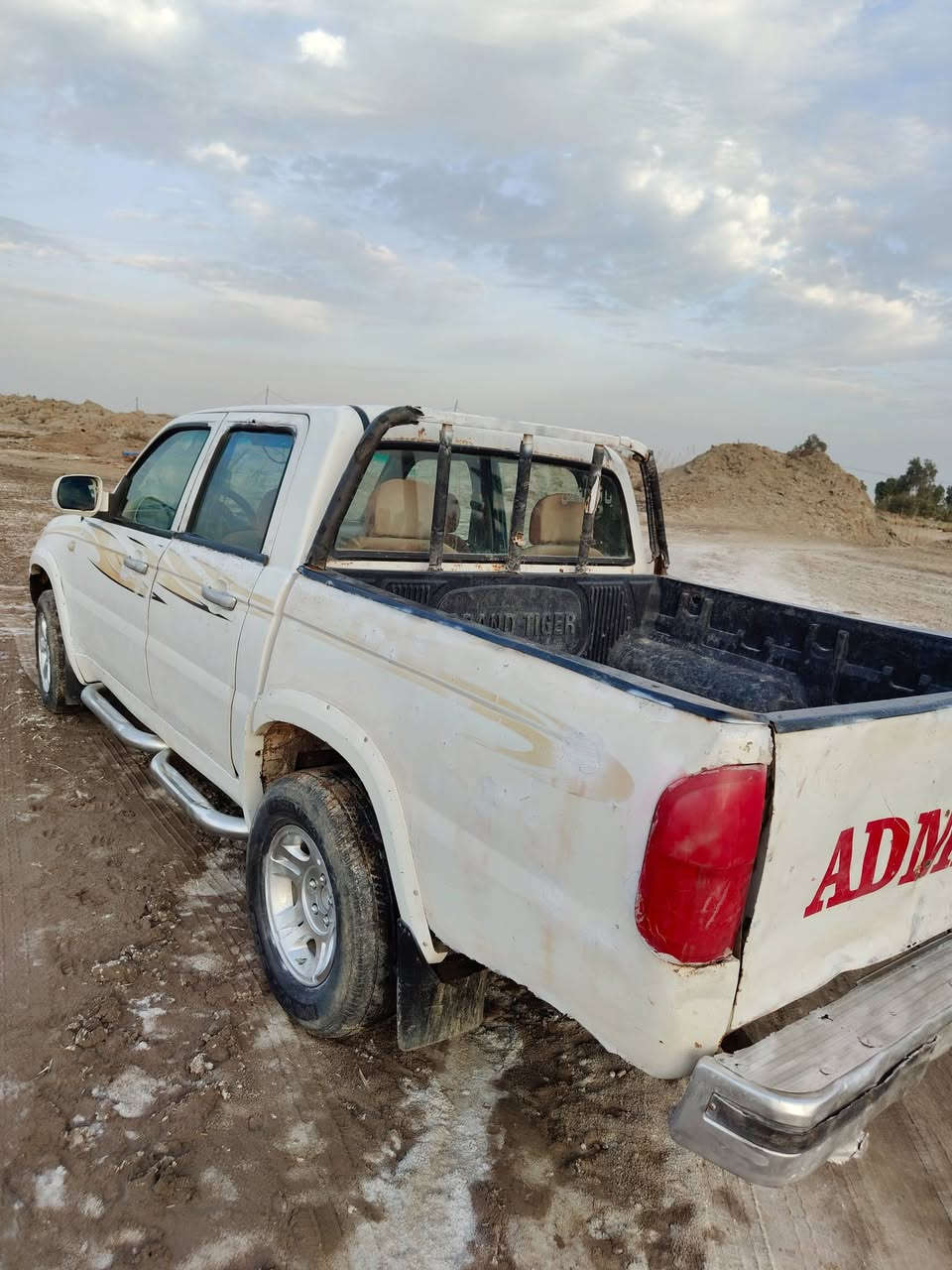 كراند تايكر 2013 ادوات
مكفوله من السرقه والعشائر فقط
سياره بلاديه ونضيفه كير محرك كهربائيات سدر نضاف
السعر 18وبيهه مجال
مكاني ناصريه دوايه 
***********
