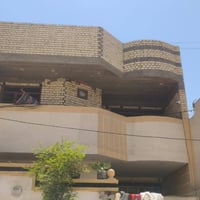 بناء • شغل درجة أولى • خلفه