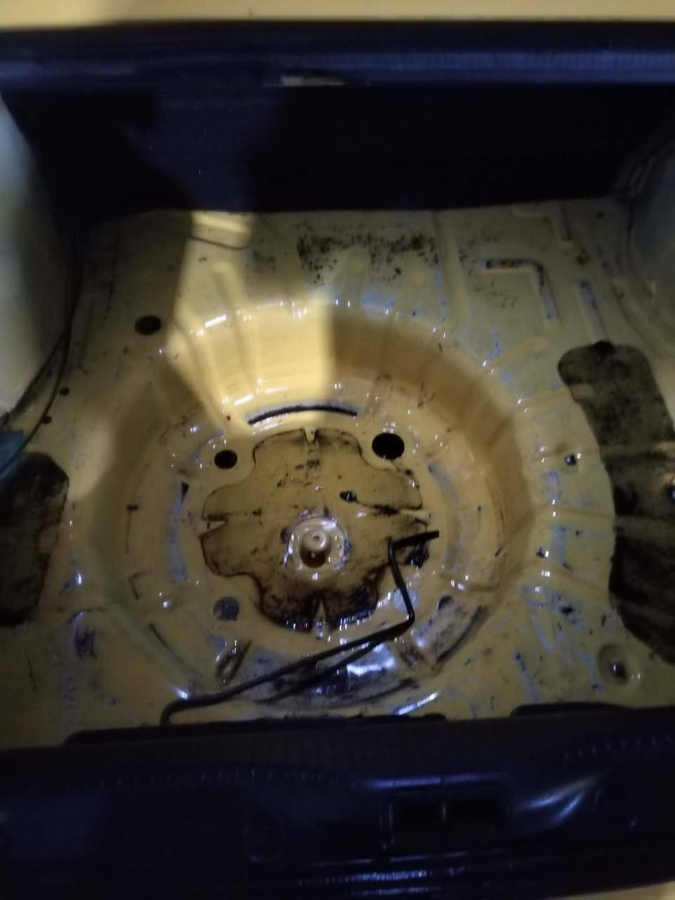 من رخصت أبو الكروب سلام عليكم  سياره ظيبه البيع مديل 2015سياره خير من لله شوفت عينك سياره سوناره موجود تجي تكلب وشوف كهربايات كامله سياره جديده السعر 37 وبيه مجاي الشراي يتصل ***********
