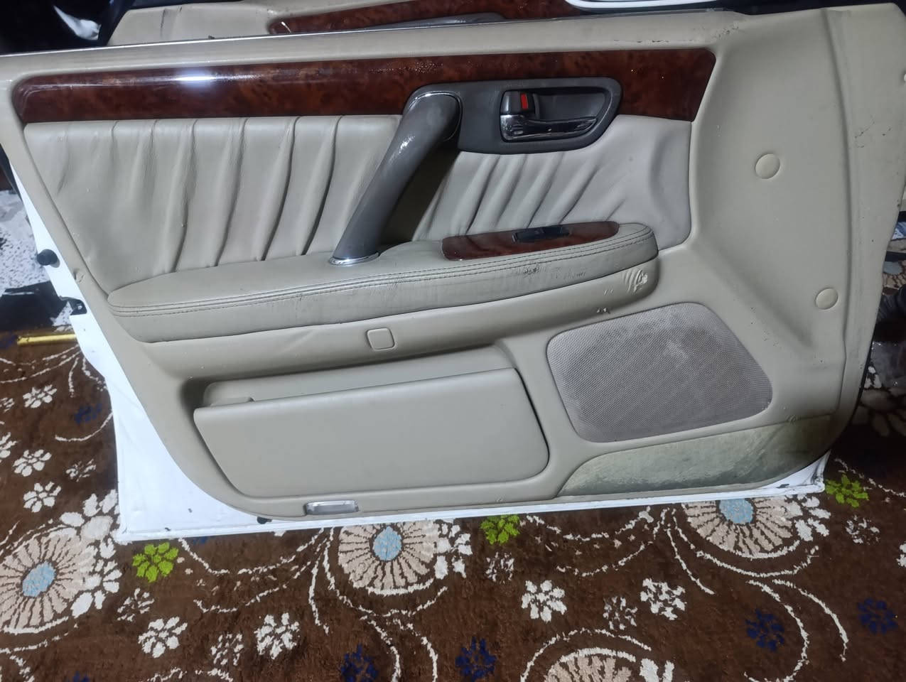 ماشااللە له مالی هه مو لایه ک
شتی تایبە تو نمونه ی ناوی مه لیکه به کامای
جلدزورتایبەت
4کوشن کارەبا 
ته برید مه رکه زی
سه لاجه 
بەردە
4دوگمە
سیبەی دەرگاکان
فرشی ناوستوق
ته نانه ت بوری سەلاجەکه شی له گه له
ته نها بوفروشتنه گورینه وەم نیەله گه ل ریزی برابجوکتان👍👍
ئەوەی لەریسە مانایه بەکامل کاملی بە10گەلا
دەرگاکان جلاتینی هه لی داوە

شوین دەربندیخان
ئەدمین❤️🌹


**إذا كنت صاحب هذا الإعلان وتريد حذفه لأي سبب، رجاءا أرسل رسالة إلى الدعم الفني**