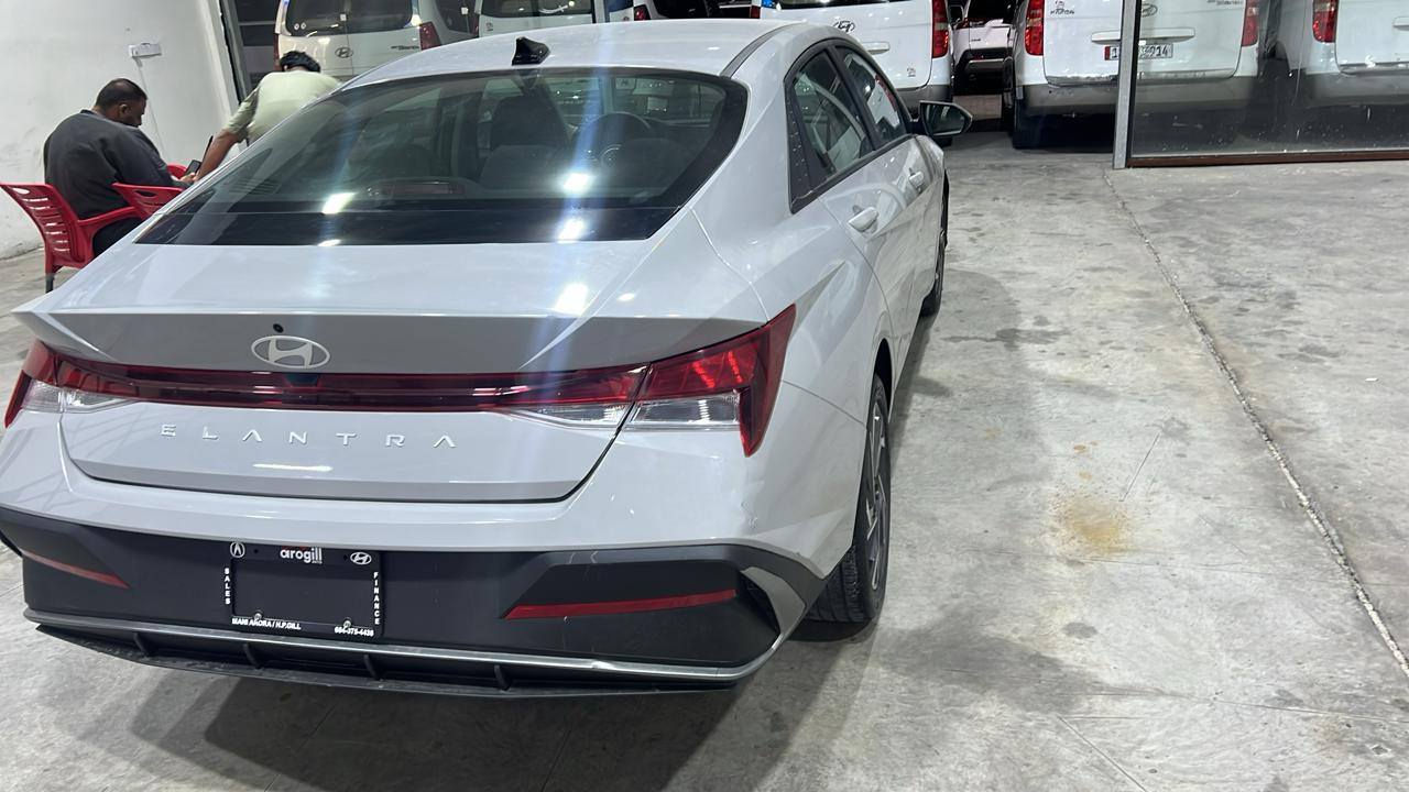 النترا  2025 
بيع مستعجل السعر 128 
لون سمنتي مميز
ماشيه 3000
كامره خلفيه 
تحكم ستيرن 
مانع انزلاق
 تدفئة كشنات
3 انظمه قياده 
تحديد مسار 
شاشه تدعم كار بلي 
 ويل كب حجم17
صور الحادث بلمنشور 
***********
