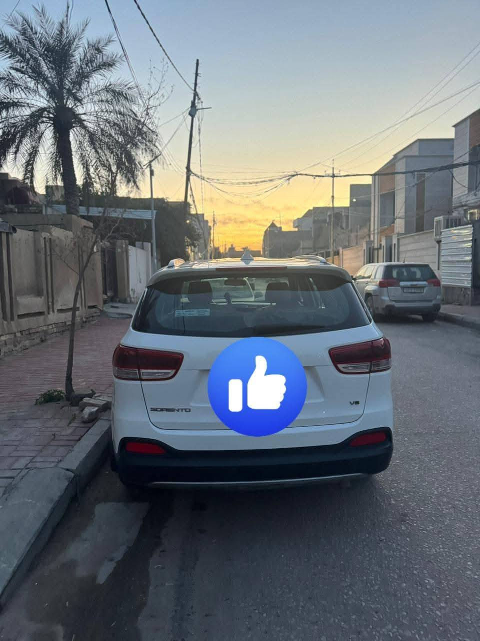 سلام عليكم سورنتو ١٨ خليجي نص فول بيها بارد وصبغ كد شبرين بل باب موضح بل صور بل مكان نفسه المضروبه وبيها بارد هم نفس الجهه  الباقي كفاله رقم بغداد بسمنه كير محرك مكفول مال بيت وستعمال شخصي عارضها ب ٢١٠ وبيها مجال دواخل جديده حيل صدر جديد تبريد جديد ٦ سلندر ٣ قطع تبريد ٧ راكب مكاني كربلاء ***********
