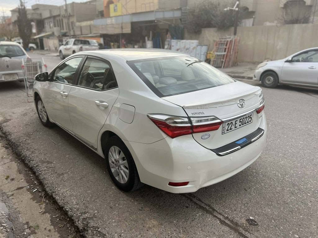 بیکاشۆ2019خەلیجی مەکینەگەورە20
جمپێکی پشتی خەفیفی هەیە بی سبوغە بێ لێدرانە چاملغی پێشەوەی تەعدیلە
نرخی 143وەرەقەو مجالێکی کەم سەنەوی نوێیە بەناوی خۆمە
ژمارە***********فایبەر و وەتسئاپ أربيل, العراق
