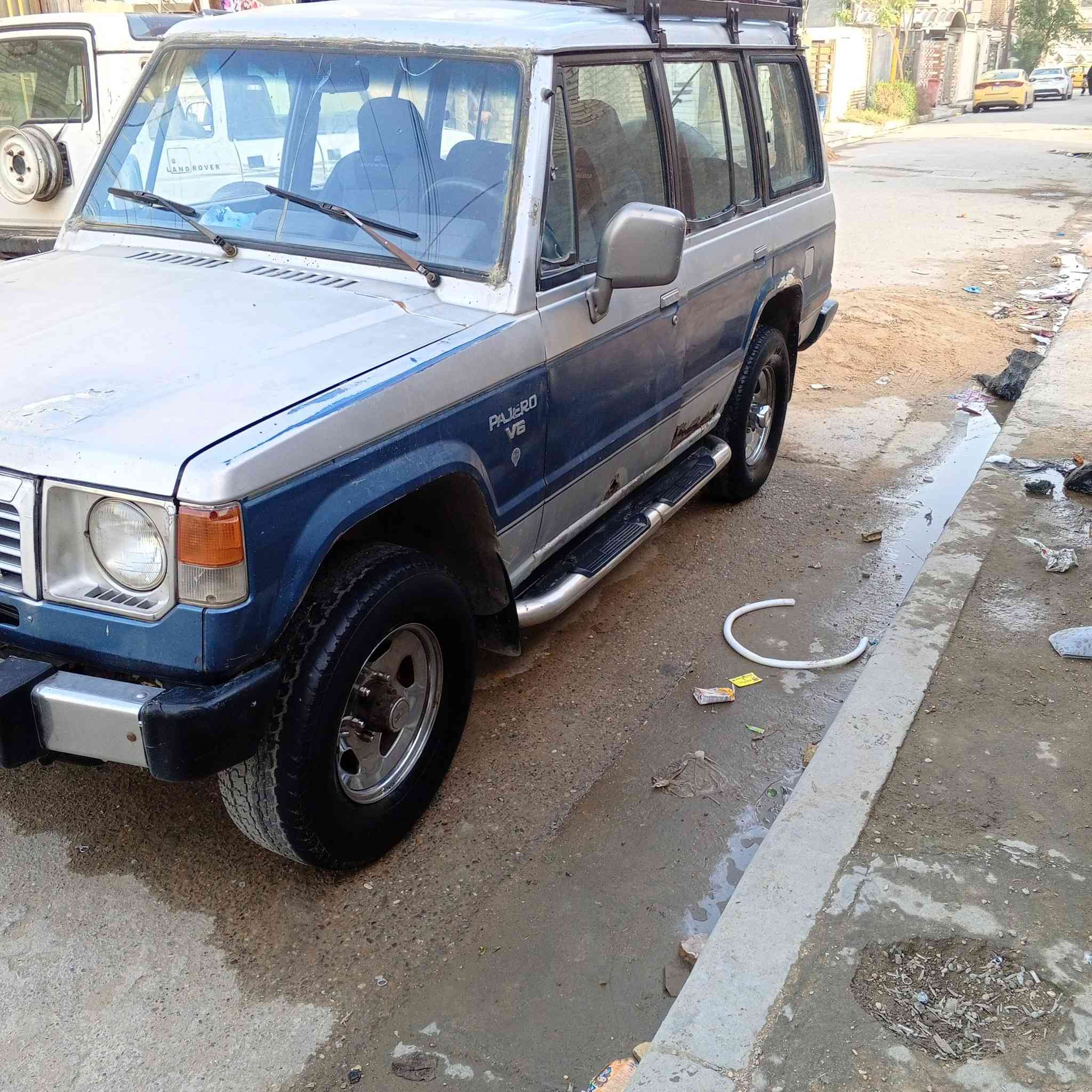 السلام عليكم باجيرو موديل 90  لوي كير ومكينه بطه ثنين ونص ديلكو مكفولات شرط التحويل السعر 37 بيها مجال قليل ***********
