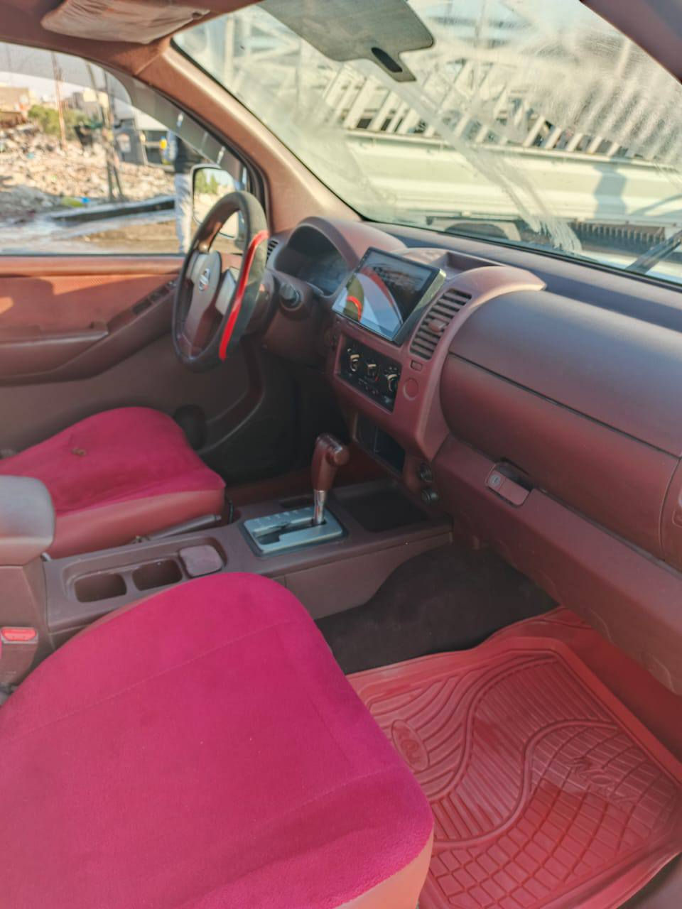 السلام عليكم نيسان نيفارة السياره مجفته جديد موديل 2012 السيارة بأسمي عليها تخم تاير جديد والسياره نضيفة ما ناقصها كلشي
بيها فقط طخة بالباب الخلف الصدر مكان السياره بغداد الامين ( السعر ) 130 
للاستفسار : ***********
