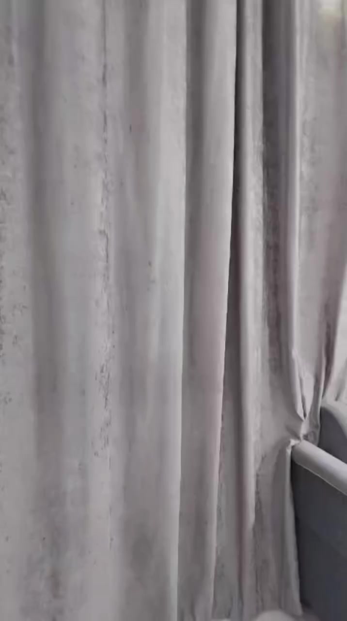 للبيع دار  100م واجهه 8م ونزال 12م بناء حديث المعملجي كافة الخدمات متوفره طابو زراعي سند 25 تحويل مباشر من صاحب الارض عرض الفرع 6م للاستفسار عن السعر وباقي التفاصيل اتصل ***********
