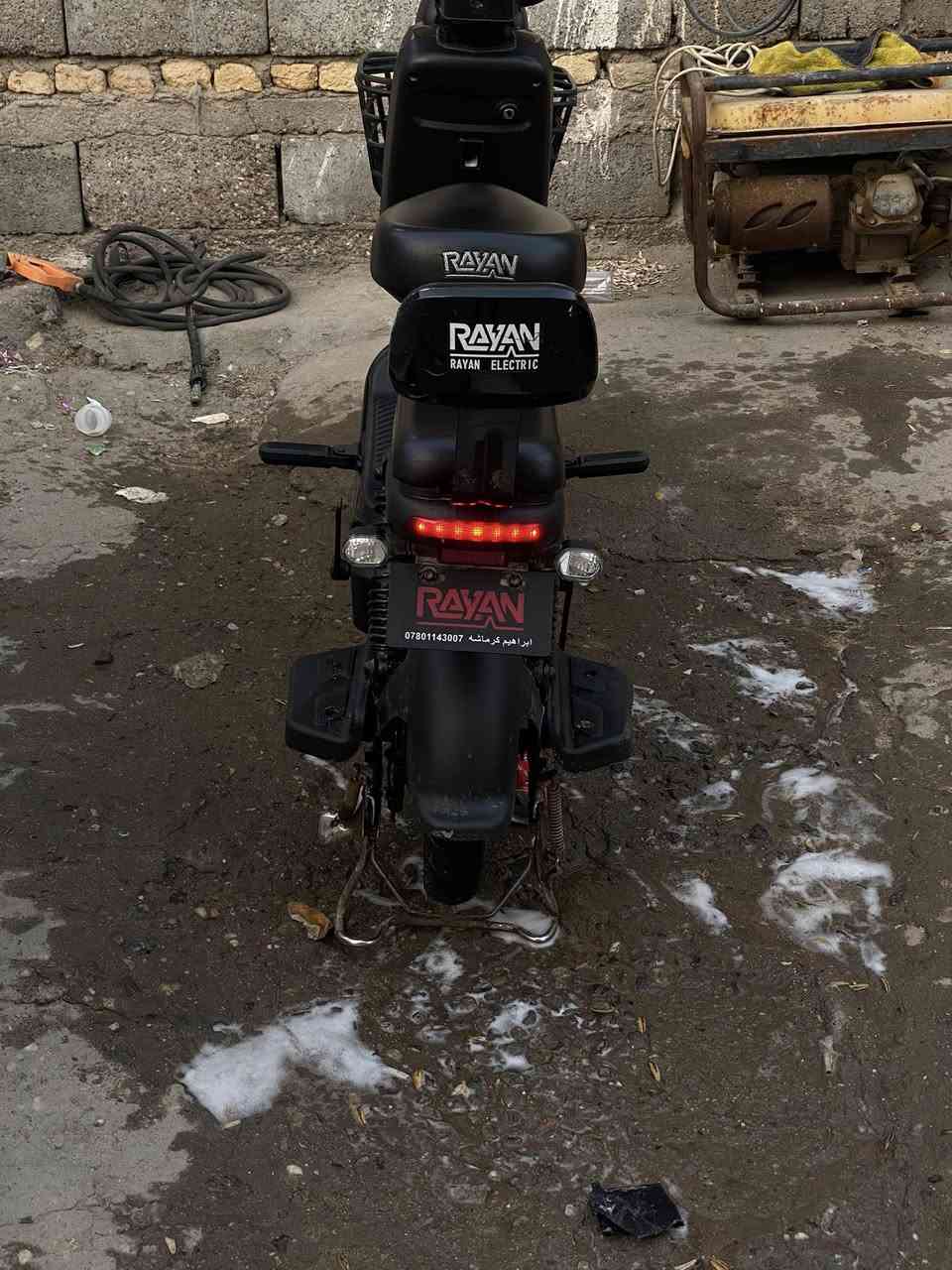 السلام عليكم دراجه شحن ريان  اصلي. جديدي ٢٠٢٥ ساله شهرين عدي  لا عطلانه و لا داخله تصليح جديده كلش  ٤ بطاريات  بطاريات بلاد اصلي  سعرها ٣٣٠  و بيه مجال 
مكاني البصره 
***********.  بي بس واتساب
