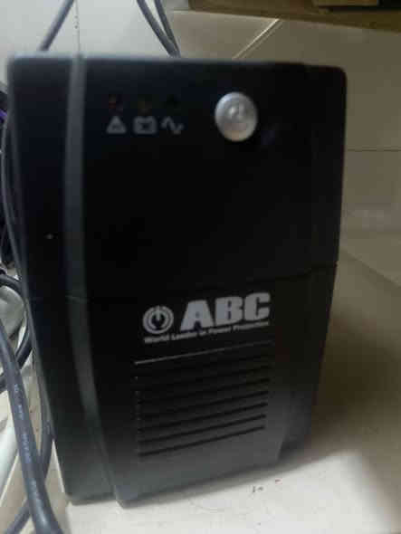 بلي فور سلم نضافه ٩٥٪؜ كلشي ما بي شغال ويا بيس ١٩ ويا خمس يدات ثنين شغالات والبقيه بيهن شغلات بسيطه يعني يراد تصليح الهن عنواني البياع السعر ٣٥٠ + البلي ما مفتوح نضيف فول  
تواصل واتساب ***********
