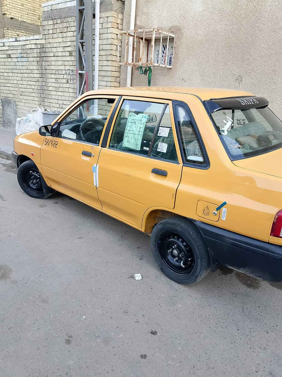 السلام عليكم سايبة موديل 2013 للبيع 
السياره كامله خير من الله نقوصات بسيطه كلش 
1 رقم مميز 
2 حداديه ودبلات جديده 
3 شواصيه نضاف مملعوب بيهن 
4 , گير ومكينه يخبلن 
5 شاشة + اناره داخليه 
6 رقم دولي باسمي السياره سنويتها ل٣١ يلا تسقط 
7 هية مصفره والبحث لل٢٧ 
 السعر ٣٣ وبيها مجال بسيط كلش 
مكاني حي العامل ***********
