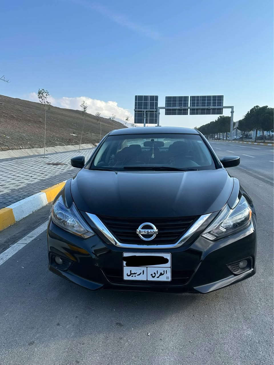 Nissan Altima 2017 sv 
ره نگي ره شي قتران 
١١٠ هه زار مايل روشتووه 
بي بوياغ 
٣ساردي هه يه 
بدنه و ليدراني نيه 
هنده ك ده نكه ته زره ي وردي هه يه 
سعري ١١٨$ كه ميك مجال 
*********** أربيل, العراق
