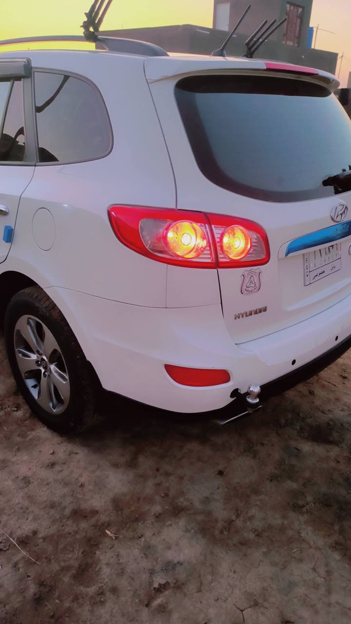 السلام عليكم
سنتافيا 2012
 مواصفات الشركه العامه 
مكينه 6سلندر 
الرقم بابل 
7راكب 
3قطع تبريد
تبريد بالجكمجه
باقي المواصفات معروفه ماشيه 140الف حقيقي سيارة بأسمي تحويل بالاسم مباشر مكان السياره واسط ناحيه الشحيميه للاستفسار اتصل وتدلل ***********
السياره كفاله عامه
