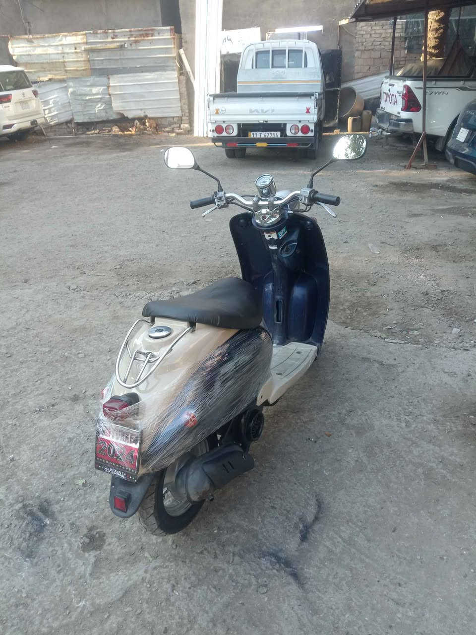 كلاسك فحل سلف وهندر شلعه معدل كهربائيات كلها شغاله نقص باتري فقط السعر ٢٧٥ وبيها مجال السكن البنوك الاتصال *********** بغداد, العراق
