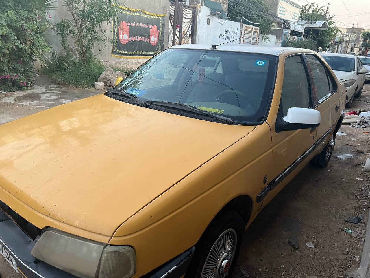 السلام عليكم
بيجو 405 

محور كير ومكينه كورله 

تبريد ثلج شرط على الفحص 

رقم إنكليزي مداور ثاني يوم بسمي 

مصفره هيئه وغرامات 

متواجد في واتساب اتصال 

***********
