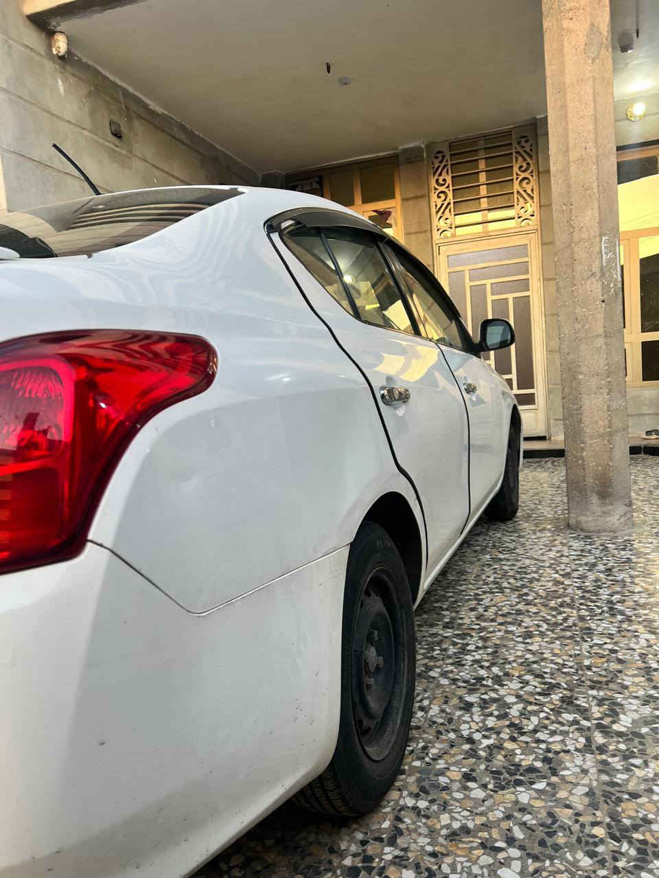 اسلام عليكم سياره نيسان صني هندي البليتة الزركة 18 رقم أربيل السنوية منتهية شاشة كامرة تحكم ستيرن اوكس تبريد فول وضربتة موضحة بلصور جاملق خلفي والفديو موضح كلشي بي السعر 93 وبيه مجال قليل اتصل وتدلل بغداد المحمودية ***********
***********
