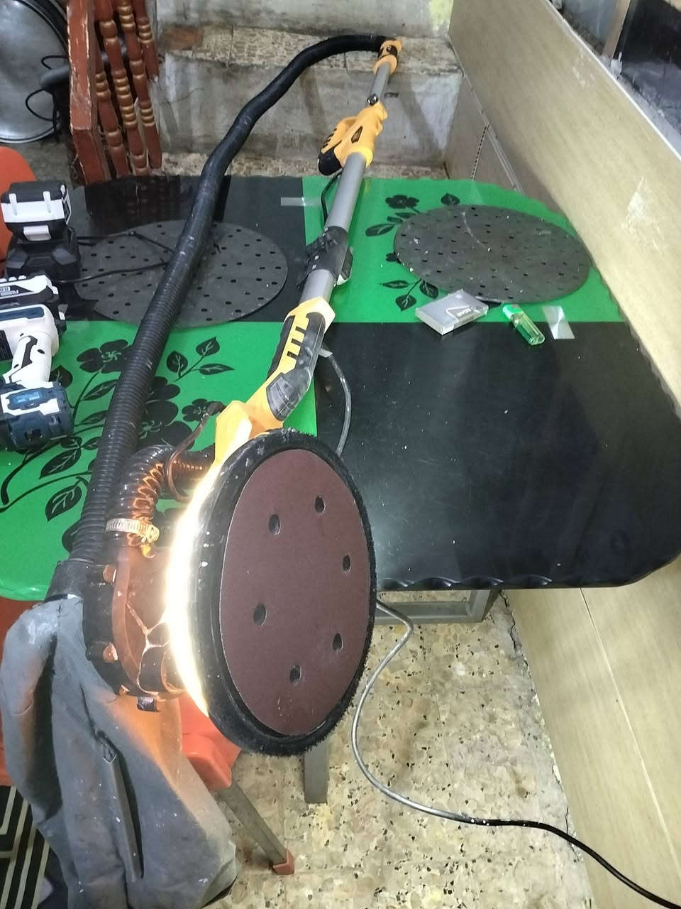 سلام عليكم
سنفره ودريل للبيع 

سنفره جميع اعمال تستخدم 

ودريل شحن باله أمريكي 3انضمه بطاريه كبيره

سنفره اخت جديده 60

ودريل40
مكاني الحسينية ***********
