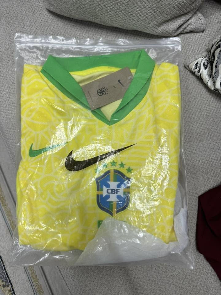 t shert brazil
لل بيع ماستر  كواليتي قياس ميديم


**إذا كنت صاحب هذا الإعلان وتريد حذفه لأي سبب، رجاءا أرسل رسالة إلى الدعم الفني**