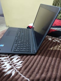 لابتوب i5 • 8GB/256SSD • نڤيديا 2GB