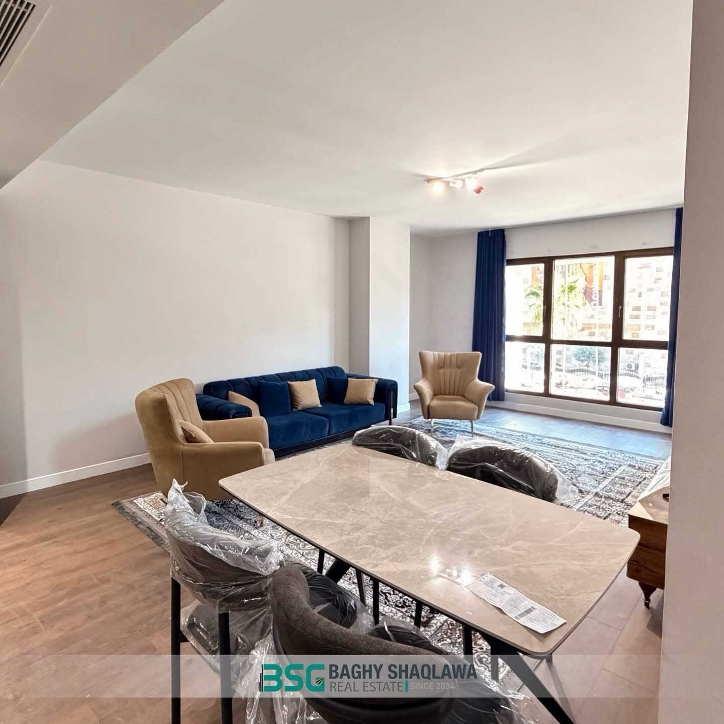 شوقە بۆ کرێ لە پڕۆژەی بۆلیڤارد 
📍 هەولێر - شەقامی 40 مەتری (بۆلیڤارد)

تایبەتمەندییەکان : 
ڕووبەر :97م٢
جۆر : یەک ژووری نووستن (1+1)
‏ ╭━━╯•╰━━╮ ‏ 💎 BSG 💎 ‏ ╰━━╮•╭━━╯

شقة للايجار في مشروع بوليفارد 
📍 أربيل - شارع 40 مترا (بوليفارد) (The Boulevard)

التفاصيل : 
المساحة : 97م٢
النوع : غرفة نوم واحدة (1+1) 

━━
بۆ زانیاری زیاتر : - للمزيد من  المعلومات :
 محمد عبدالله : ***********
 ژیار زرار : ***********

#bsg_avenue_branch
#عقارات #باغی_شقلاوە #BSG #Baghyshaqlawa Erbil Boulevard
