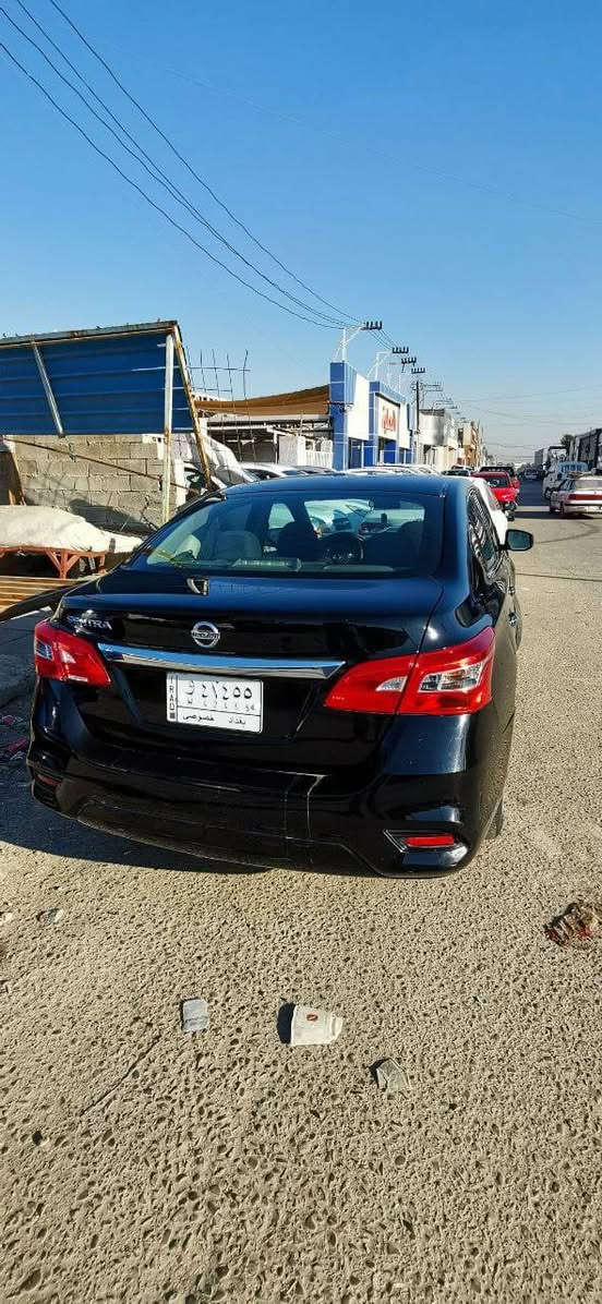 السلام عليكم نيسان سنترا للبيع 2019
السياره وارد امريكي ضربته جاملغ وبنيد 
رقم بغداد تحويل مباشر السياره نضيفه 
مكان السياره انبار فلوجه للاستفسار اكثر 
*********** السعر ب١٠٥ وبيه مجال
