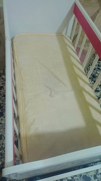 سرير اطفال • ٥ سنين • كسر بسيط