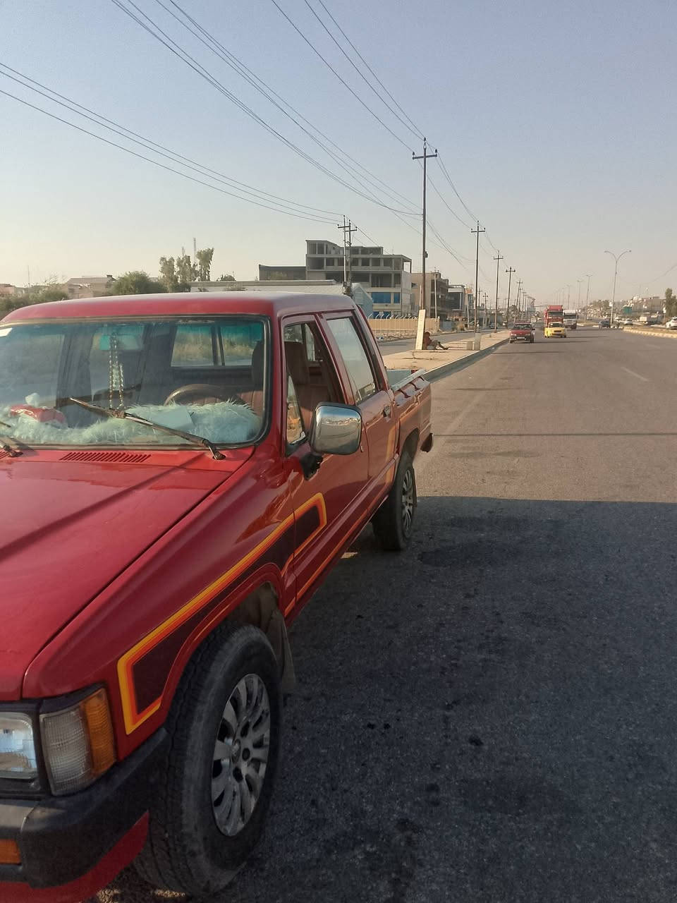 بيكم تيوتا مصبوغا عام موديل ٨٥للبيع  رقم انكليزي مكاني موصل جانب اليسر رقم ***********
