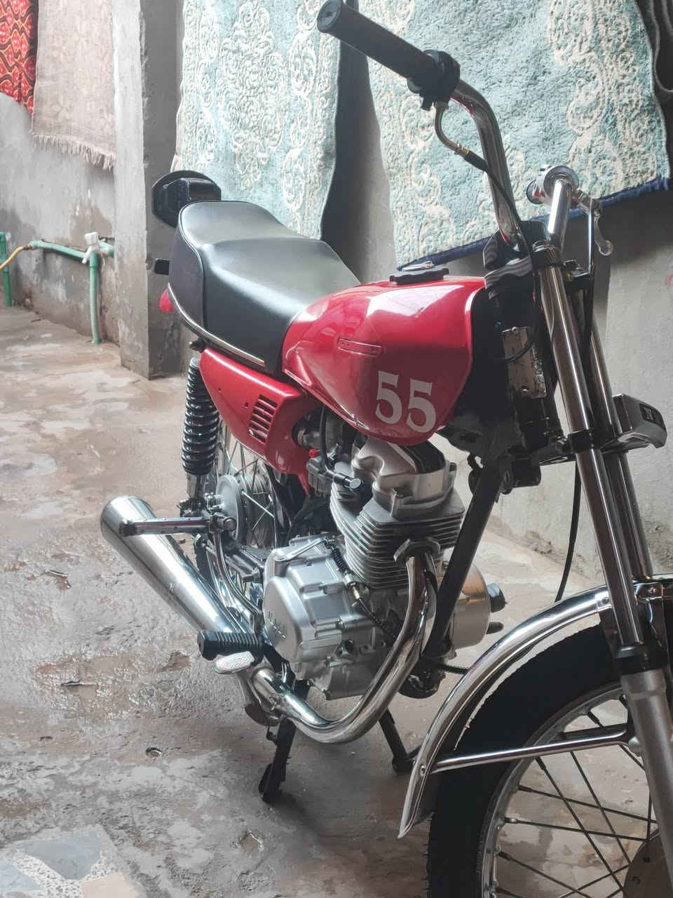 سلام عليكم دراجة نامة شلامجه تعمير ٢١ اوراق اصولي السعر ٨٠٠ فقط ولفات ***********
