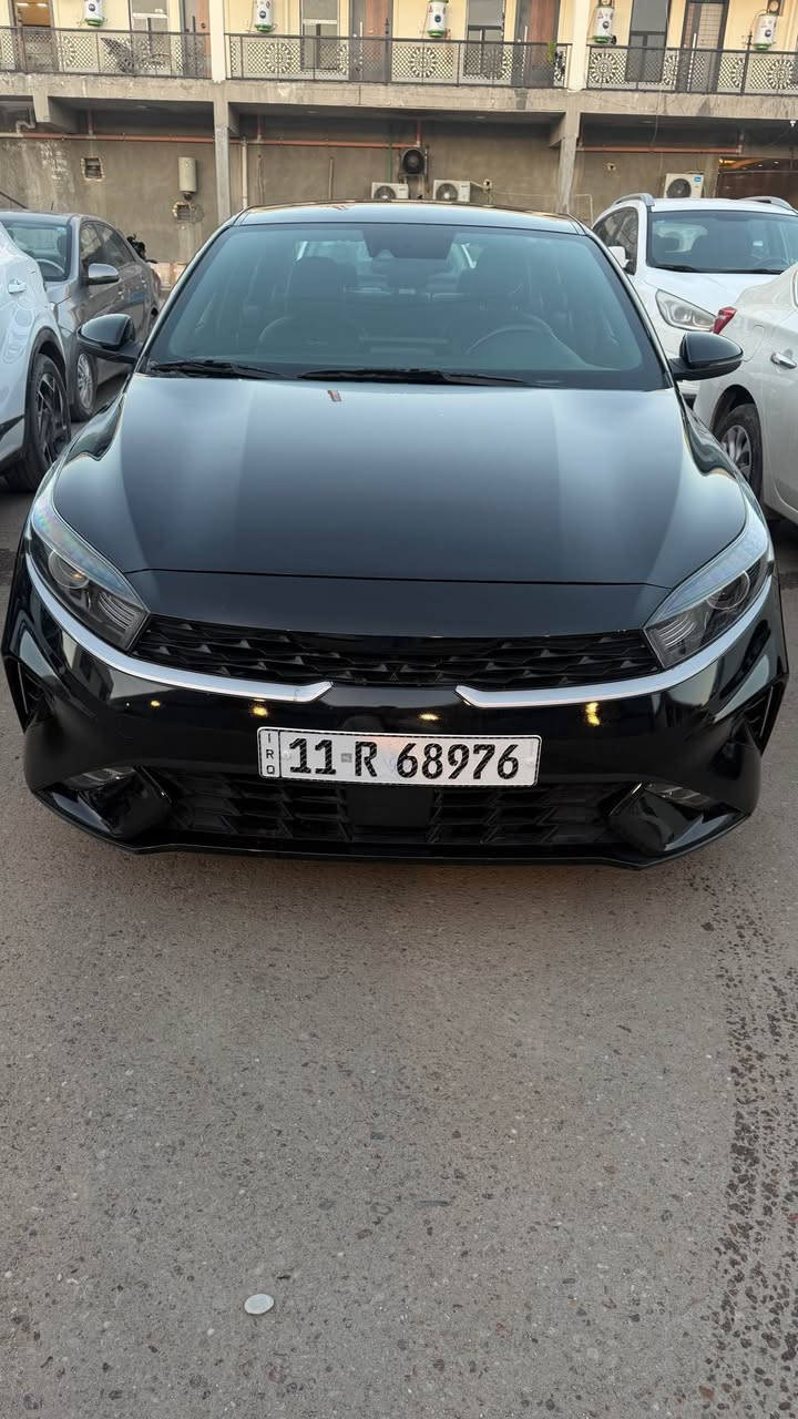 سلام عليكم . 

KiA فورتي . 
موديل 2023
لون اسود

رقم بغداد. 

المواصفات . 

■ فول تحكم ستيرن . 
■ شاشه كبيره . 
■ كامره خلفيه . 
■ تحديد مسار . 
■ رادار امامي . 
■ تثبيت سرعه . 
■ ثلاث أنظمة قياده 
■ توقف ذاتي .  
■ السياره جاهزه من جميع النواحي 
بدون ايرباك
  
■حادث تبديل جاملغ وبنيد بدون شاصي ولغد
السعر 154
مكانها بغداد
للتواصل *********** بغداد, العراق
