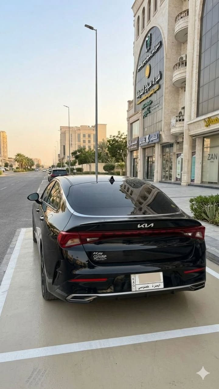 سلام عليكم
K5 للبيع 
مكان السيارة البصرة الطويسة
السيارة تقرير مياه امطار تعمل وتسير
موديل 2022
ماشية 63 الف كيلو وليس ميل
فول مواصفات عدا الفتحة
نقاط عمية
توقف ذاتية امامي خلفي
تتبع مسار
سايد بريك دكمة 
اوتو هولد
ايربكات سليمة
داخل السيارة بيجي
وباقي المواصفات المعروفة 
رقم بصرة معوقين السيارة سنة وتتحول
السعر 167 وبيه مجال بسيط


**إذا كنت صاحب هذا الإعلان وتريد حذفه لأي سبب، رجاءا أرسل رسالة إلى الدعم الفني**