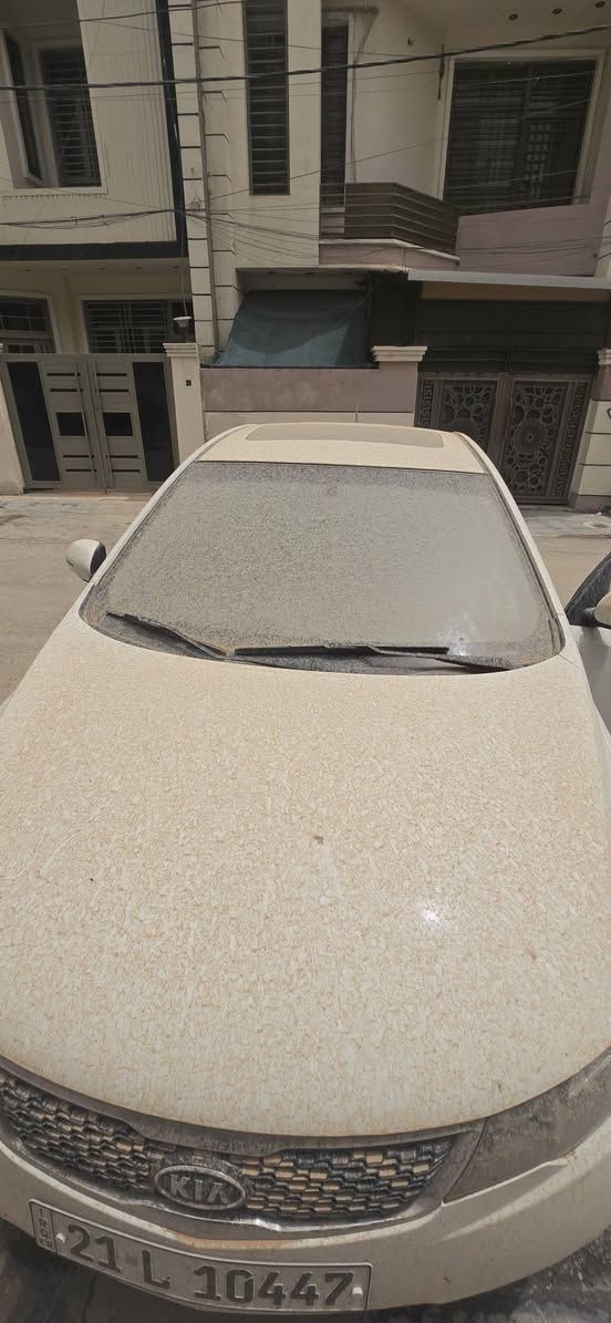 كيا سيراتو ٢٠١١ فول بيها قطعه وحده بدون داخل 
باب عكس سايق.فقط جاهزة وبيها مجال للشراي*********** بغداد, العراق
