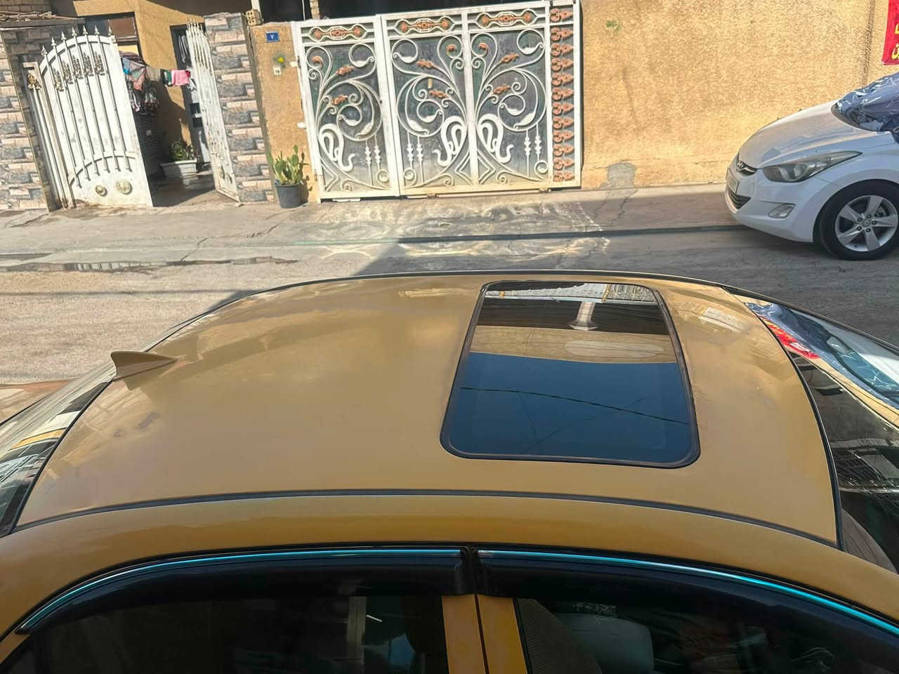 سلام عليكم بي واديf3 كير محرك تبريد كفاله صدر امامي وخلفي جديد دوشمه جديده كهربائيات كلها شغاله من طول لطول لايت نهار شاشة سياره كامله مكمله بوجهك لشارع تحويل بنفس اليوم بسمي سياره بيها بس هلالات معمره وجرات بسيط سعرها 48 ورقه مكاني بغداد وباقي تفاصيل على هاتف ***********
