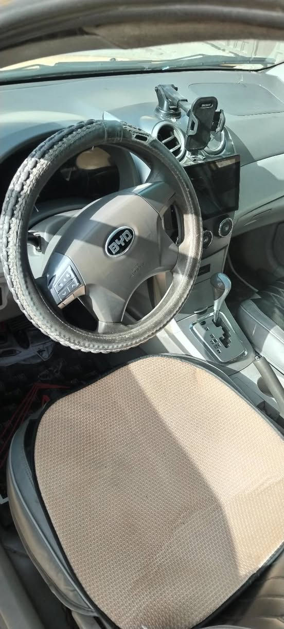 بي واي دي موديل 14 G3 بسمي رقم بغداد مواصفاته بصمه تشغيل عن بعد شاشه كامره تخم تاير جديد السعر 58 وبيه مجال بسيط مكاني بغداد حي اور اتصل وتدلل ***********
