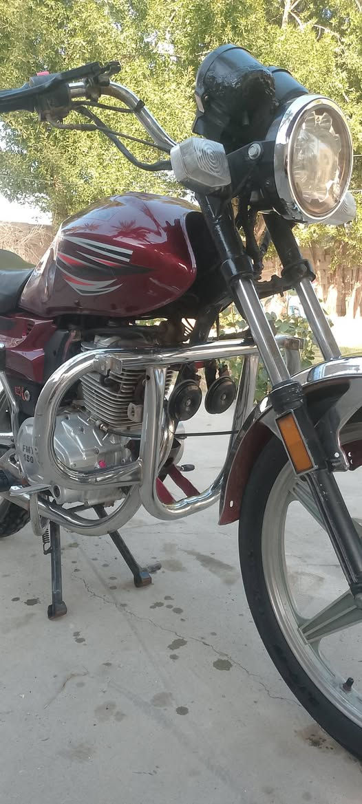 سلام عليكم دراجه للبيع فيوم موديل 15اصولي محرك خير من الله كهربائيّ كله شغاله مكان  بابل قرب سيطرة الاثار سعر خاص ***********
