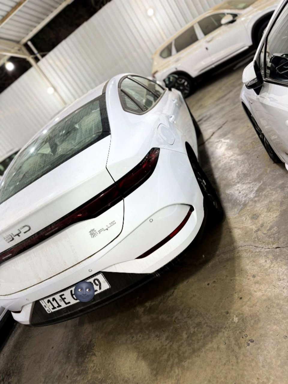 السلام عليكم ورحمة الله وبركاتة 

للبيع او مراوس حسب الرغبة 

QIN PLUS
الموديل :2025 

الداخل الاوف وايت المرغوب 

المواصفات كالأتي :

بصمة تشغيل + ابواب 

شاشة كاميرا خلفية 

لد نهاري 

قطعتين تبريد 

منافذ شحن USB + تايبسي

علماً ان السيارة صفر كيلو متر زيرو 
مرقم بغداد وكامل مثبت لوحة 

والشاشة تطبيق تشمل اليوتيوب والواتساب والانستاكرام تطبيقات مثبتة ؏ الشاشة 

للاستفسار اتصل ع 

*********** ☎️
