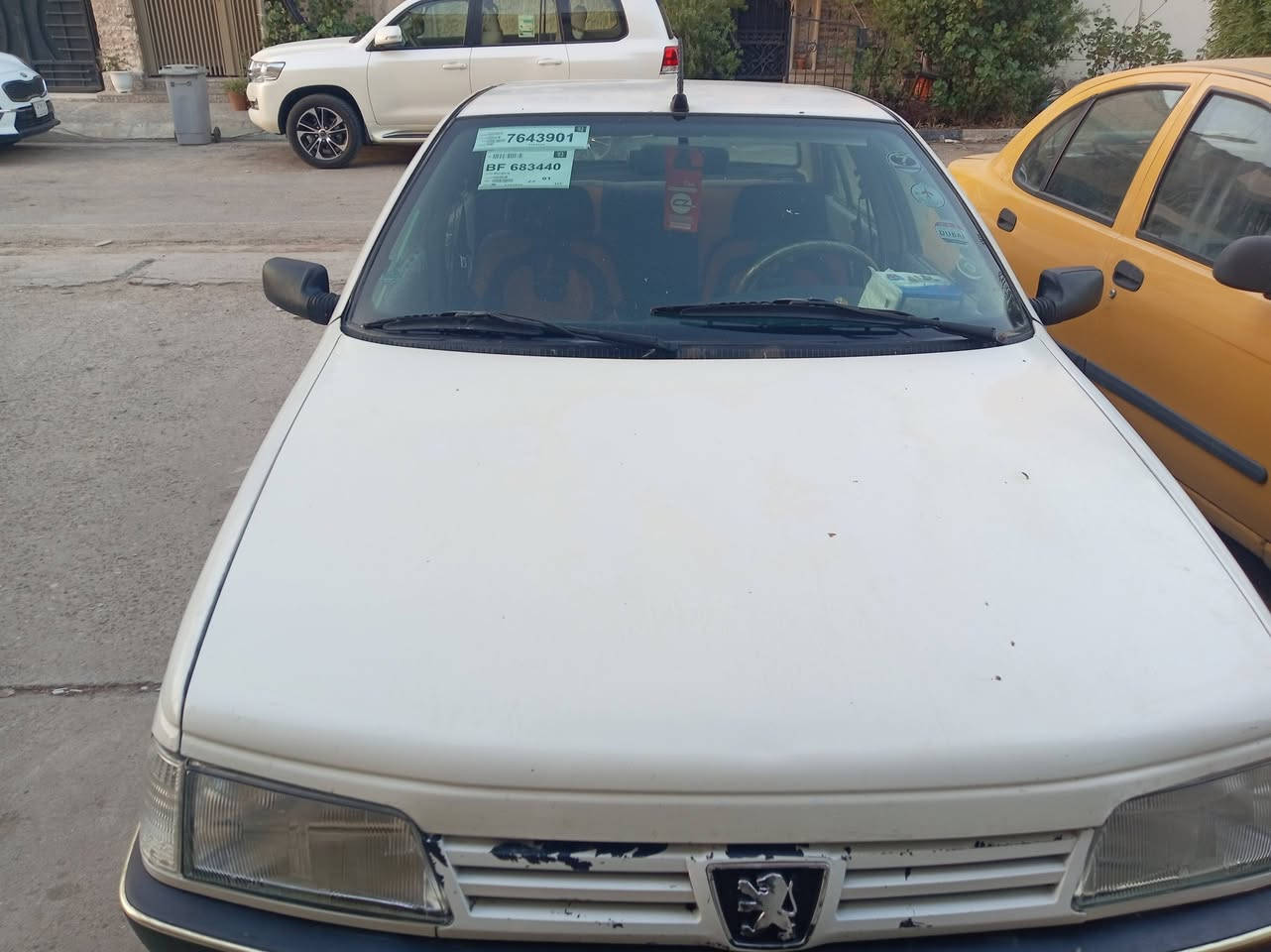السلام عليكم بيجو روئ موديل ١٠ سياره جاهزه كير محرك رقم دولي تبريد ثلج واحلى من الصور السعر ٣٠ مكان بغداد زيونه تحويل مباشر .. تفاصيل أكثر تصال ع رقم ***********
