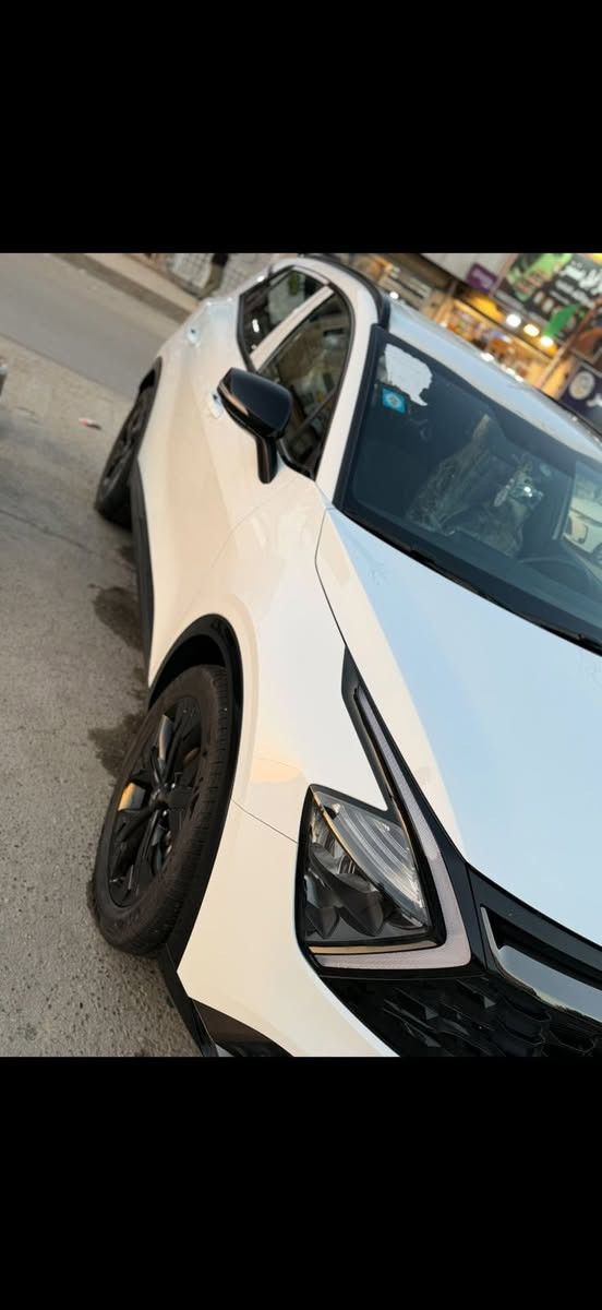 سبورتج 25 بلاك ادشن فول مواصفات عده البنورما ماسيه ١١ سياره جديده مكفوله عده طخه زغيره بل جاملغ وعلى وصعه موجوده بل صور شرط السونار والفحص سعره ٢٣٥ وبي مال بسيط للشراي مكاني بغداد السيديه للاستفسار ***********
