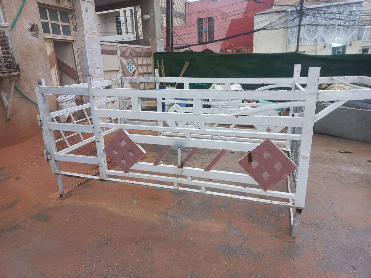 محجر كيا ارتفاعه 102سانتي متر و صفاح البدي ينتفتحن بوجود المحجر ميضايق فتحت الصفاح 
السعر 300,000 دينار و بي مجال
العنوان النجف الاشرف
 للاستفسار الاتصال على 
هذا الرقم ‎0783 110 4511
