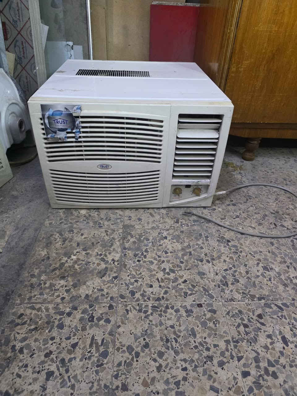 سبلت طنين كرفت جديد مع مكيف طنين نوعيه تروست مكان حي الجهاد الرفاق


**إذا كنت صاحب هذا الإعلان وتريد حذفه لأي سبب، رجاءا أرسل رسالة إلى الدعم الفني**