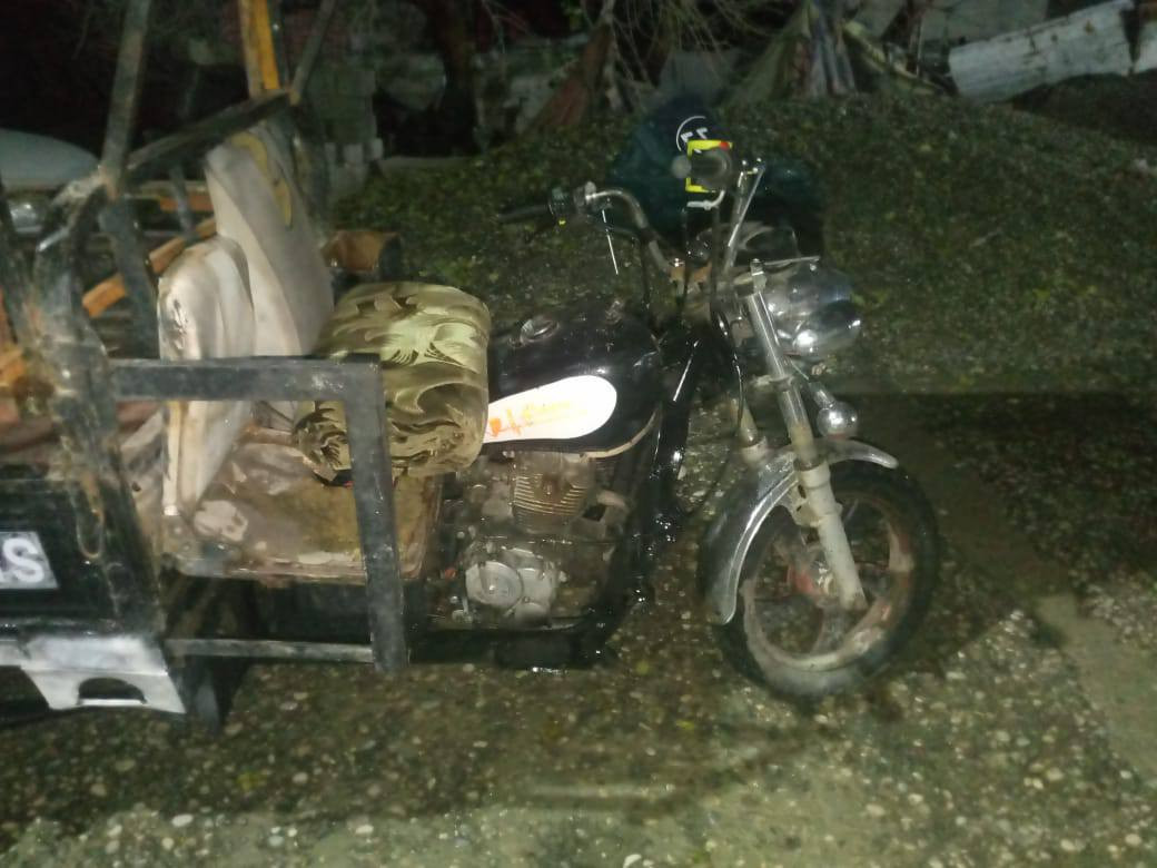 السلام عليكم ورحمه الله وبركاته إني مكلف بل نشر ستوتا كدام العين شاصي شراط محراك  كهربيت كلها شغال شراط موديل 2016ابيع أو اروس اب اي شيء والسعر 550وبيها مجال رقم الهاتف ***********كوراك***********اسيا وتساب
