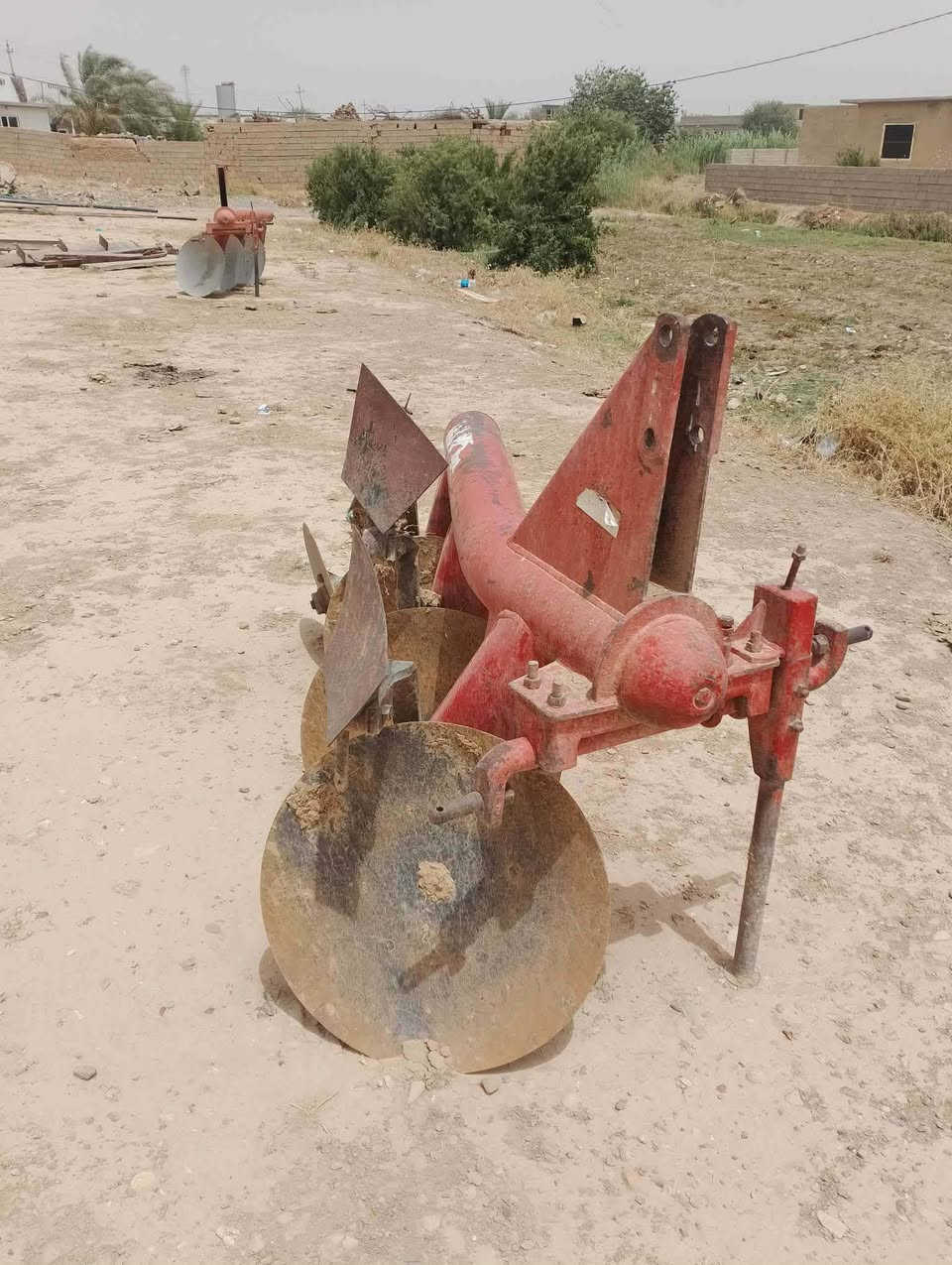 السلام عليكم يوجد دسك للبيع الاتصال عل الرقم ‏‪0782 444 7941‬‏
