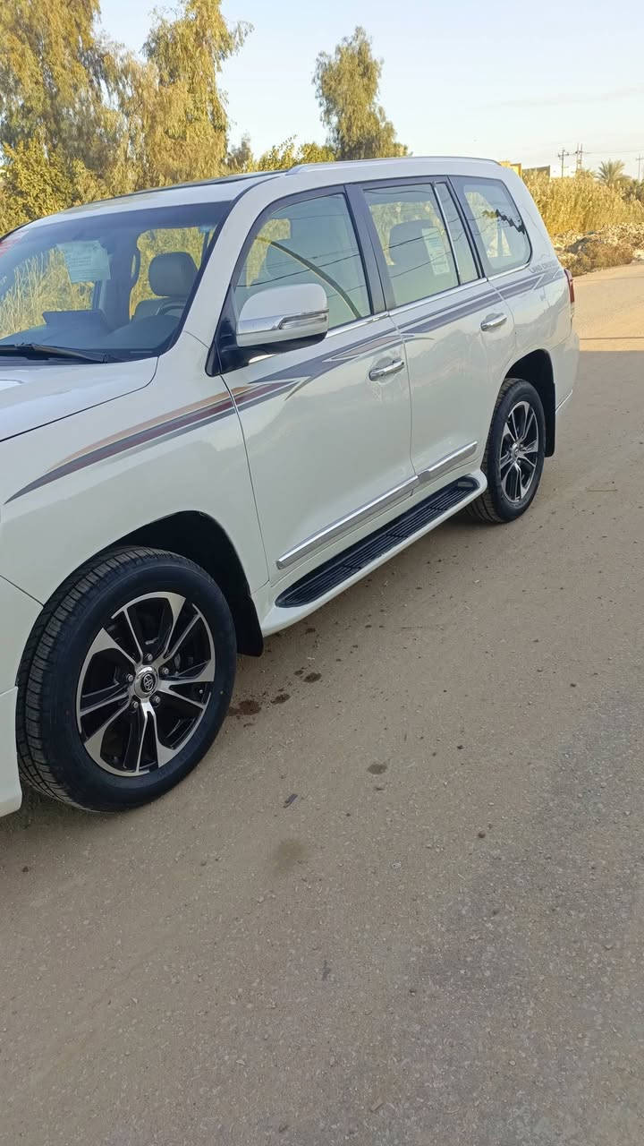 لاندكروز موديل  2017 بريم فول مواصفات ارقم اربيل الدولي محرك جديد تخم تاير حداديه  جديد تبريد شغال تدفئ صبغ عام بدون دواخل بدون إرباك سياره وضع شركه سنويه ل 27 تحويل مباشر المالك بغداد #سعر 3/25  تلاثه شداد و خمسه وعشرين ورقه دولار المكان بابل القاسم ***********
***********
