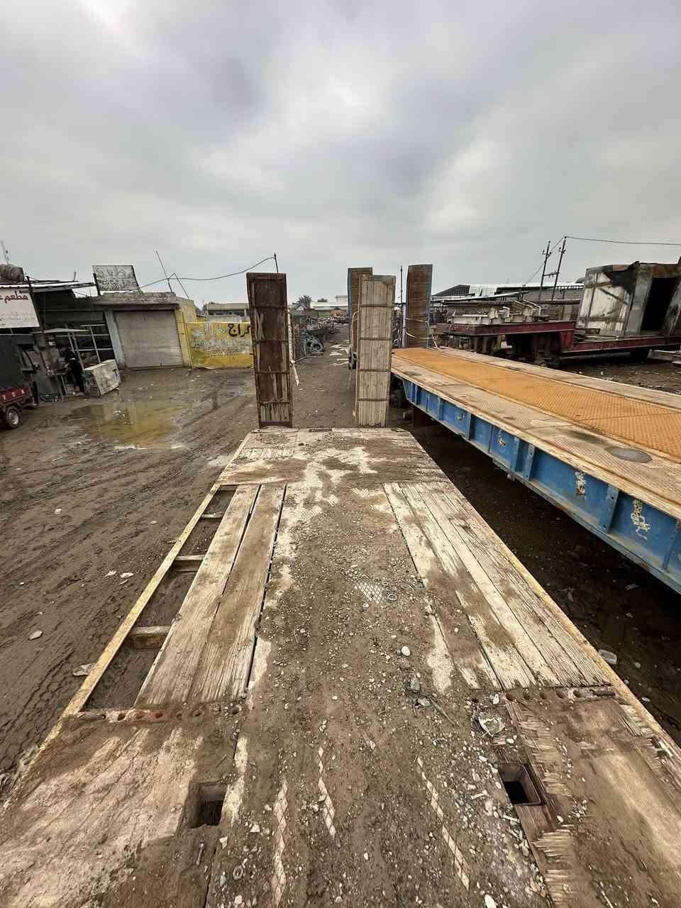 لودر مقطوره الماني طول6م عرض250.                    ***********
