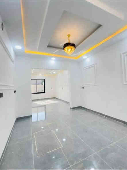 دار للبيع في حي الملايين الاولى 
مساحه الدار 150م 
يحتوي الدار على 5 غرف نوم ومطبخ وصحيات واستقبال وهول 
موقع الدار قرب ڤلل العناز 
صنف الدار بستان ملك صرف 
لمعرفه السعر أكتب تم 
أو مراجعه مكتب مدخل حي الملايين الاولى مكتب أرض التميز للبناء والعقار 
اي استفسار يرجى مراسلة الصفحة او الاتصال ع الارقام المذكورة⬇️⬇️
***********
***********
