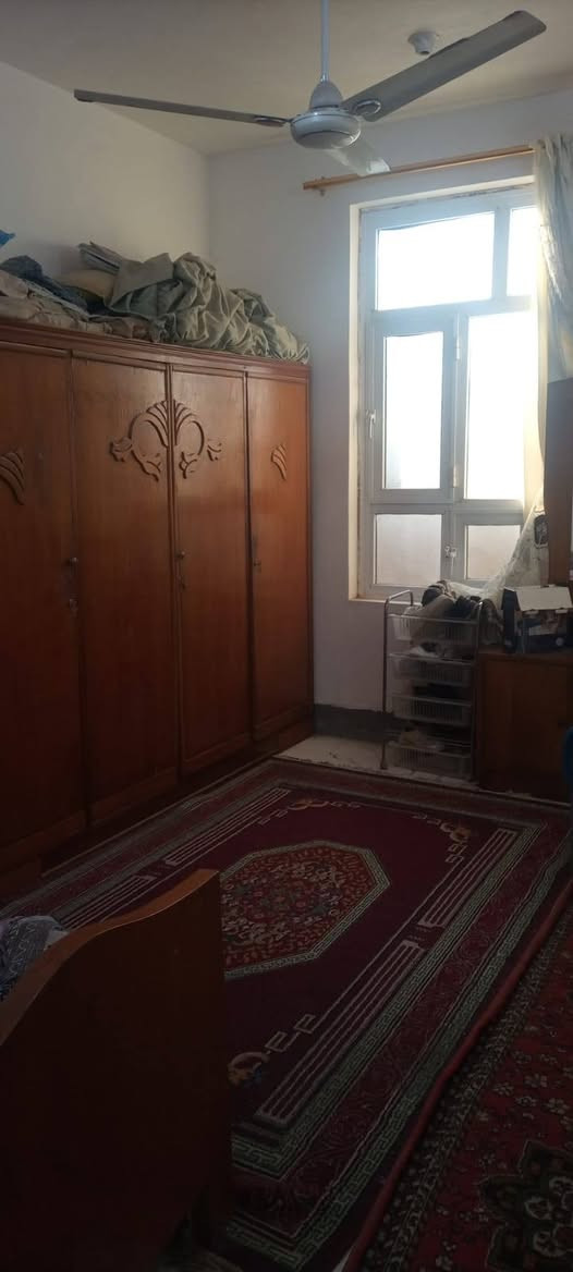 دار للبيع طابو زراعي سند 25 مساحه 150م طابقين بناء 2015 يحتوي على ثلاث غرف نوم واستقبال وكلدور ومطبخ ومجمع صحيات متكامل الدار نضيف وبحاله جيده البكرلي الاولى شارع السفير للاستفسار الاتصال على الرقم ***********او مراجعه مكتبنا الكائن في الجزائر مقابل مجبس التمور أو مدرسه الطريق الى المئه
