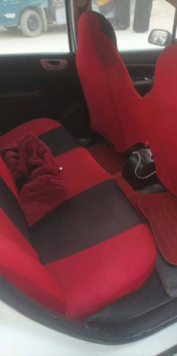 سلام عليكم سياره بيجو فرنسي 307  مديل 2004  رقم نجف  السعر 40  ***********
