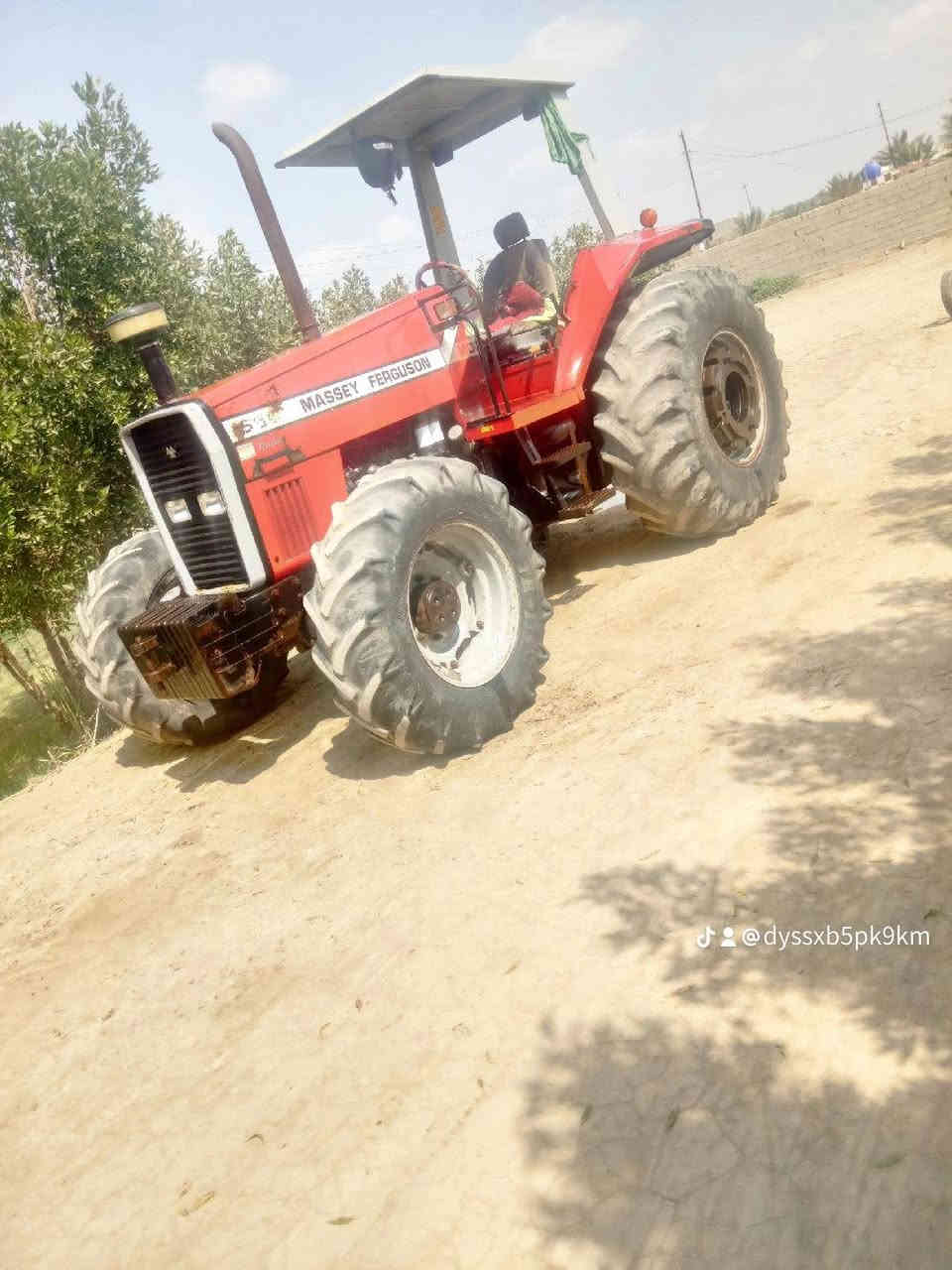 سلام عليكم مكينه 140 فوركسن للبيع مكينه 2001 رقم بابل مكفوله كفاله عامة السعر 40 وبيها مجال للتواصل معنا ***********
