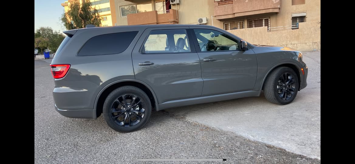 للبيع دودج دورنگو
كلين
🟢Dodge Durango 2022 GT🟢

حجم المحرك V6 سلندر (3.6L)

🔴عدد المقاعد 7

🔴(سيارة كلين تايتل) 

🔴(السعر/345 ورقة)

🔴المواصفات:

بصمة تشغيل
بصمة أبواب
تشغيل عن بعد (Remote Start)
صندوق شفط كهربائي 
رادار امامي (تحديد مسار)
رادار جانبي (نقاط عمياء)
رادار خلفي (التحذير من الاصطدام)
اوتو ستارت Auto Start 
اوتو ستوب Auto Stop

كشنات جلد+خزن ميموري
كشنات تدفئة
استيرن تدفئة 
شاحن وايرليس (Wireless Charger)
شاشة كبيرة لمس
حساسات خلفية+ كاميرا 
وضعيات القيادة
شفتات استيرن+تحكمات استيرن
مانع انزلاق+ABS
منافذ AUX+USB
الضرر كما موضح بالصور

السيارة مرقم رقم سليمانية بأسمي
الرجاء بيع فقط
السعر 345 ورقة

موبايل : ***********
